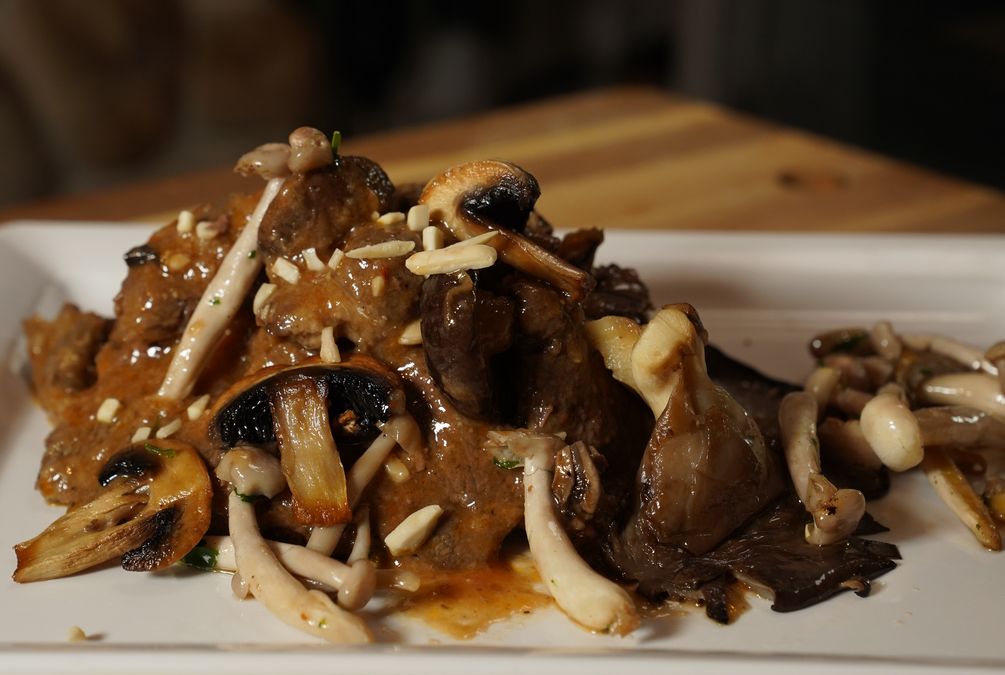 Catalan fricandó — slow-cooked beef with mushrooms